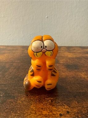 Vintage Garfield Rubber Pencil Topper - 2”